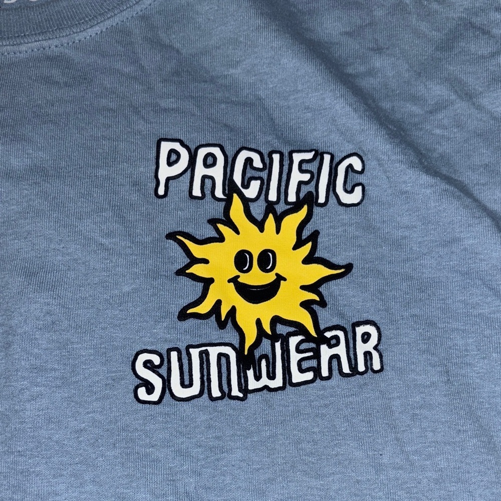PacSun Blue Tee with Smiling Sun Graphic - Picture 3 of 7